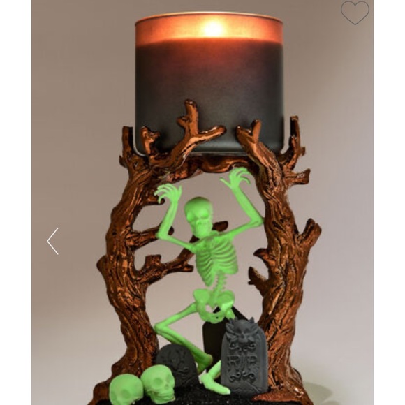 Dancing skeleton candle holder - Picture 3 of 3